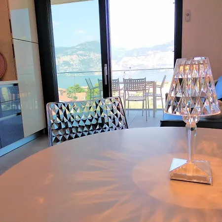 Appartement Blue Sky Garda - Zaffiro *